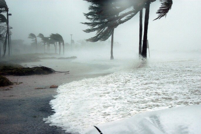You are currently viewing Preparing Your Business for a Hurricane in Fort Lauderdale, Florida